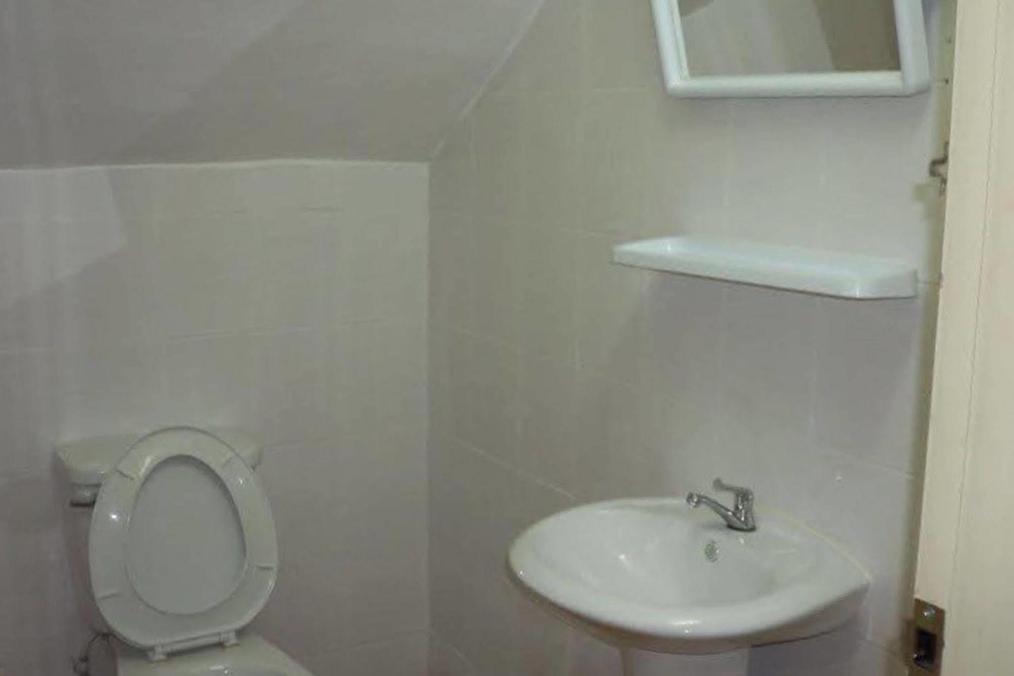 D'S Corner & Guesthouse Phuket Exterior photo