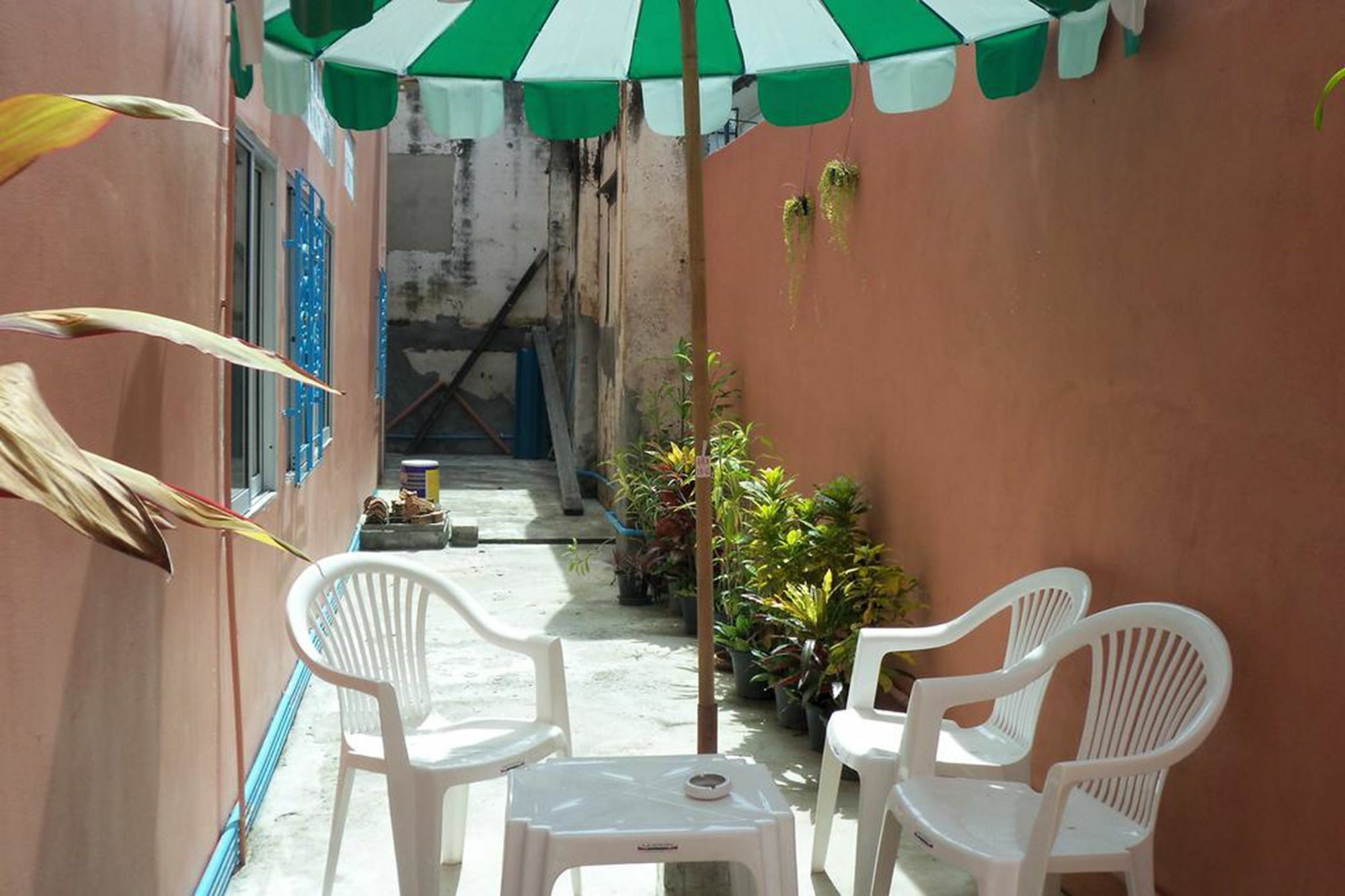 D'S Corner & Guesthouse Phuket Exterior photo